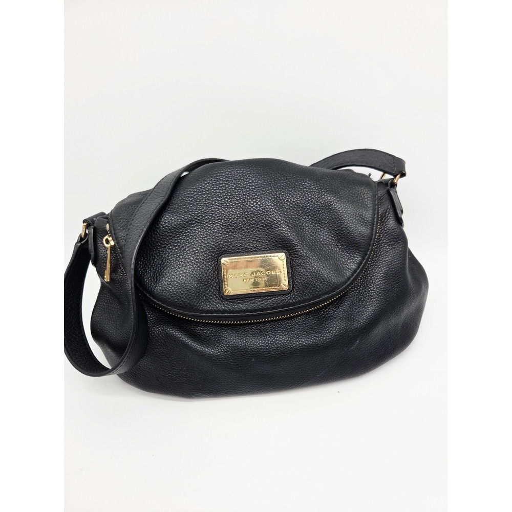 MARC JACOBS New York Natasha Crossbody Black Pebbled Leather Bag Gold‎ Zipper